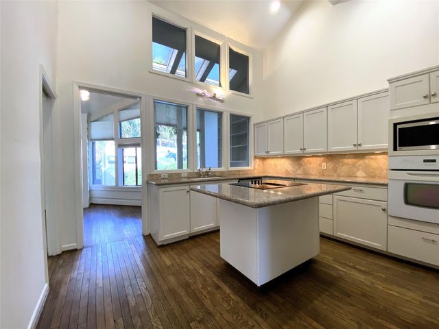 5003 Yoakum Boulevard, Houston, TX 77006