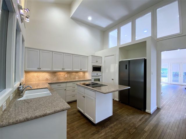 5003 Yoakum Boulevard, Houston, TX 77006