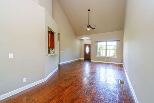 3319 Pleasant Grove Rd, White House, TN 37188