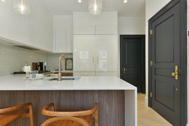 112 Charles Street 2, Boston, MA 02114