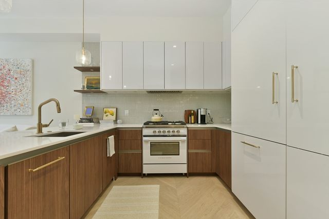 112 Charles Street 2, Boston, MA 02114