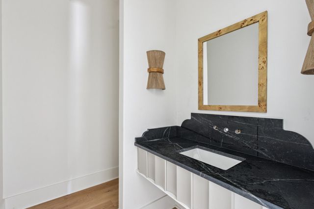 4798 NORMANDY LN, Memphis, TN 38117