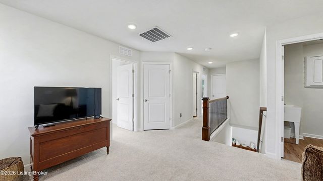 13107 Harpy Eagle Ct, Louisville, KY 40245