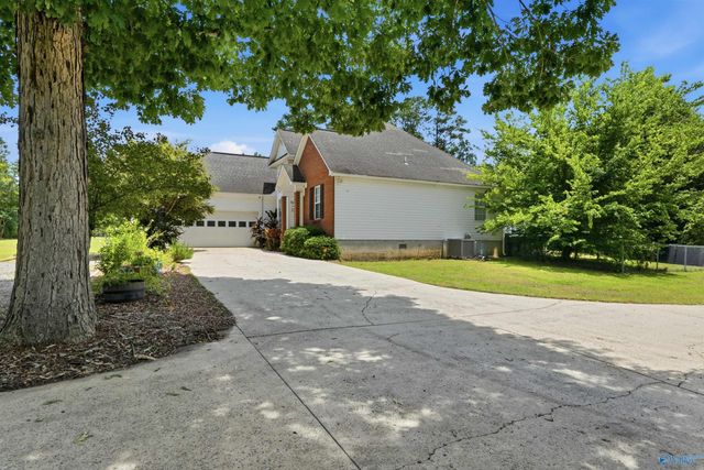 5788 Alabama Highway 227, Guntersville, AL 35976