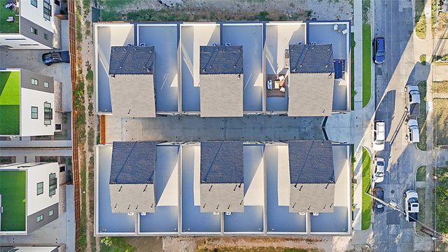 2203 Hondo Avenue 105, Dallas, TX 75219