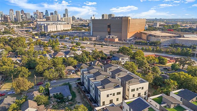 2203 Hondo Avenue 105, Dallas, TX 75219