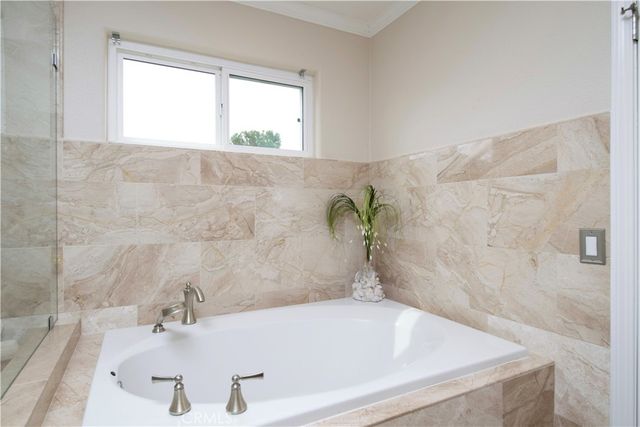 11790 Papagallo Court, San Diego, CA 92124