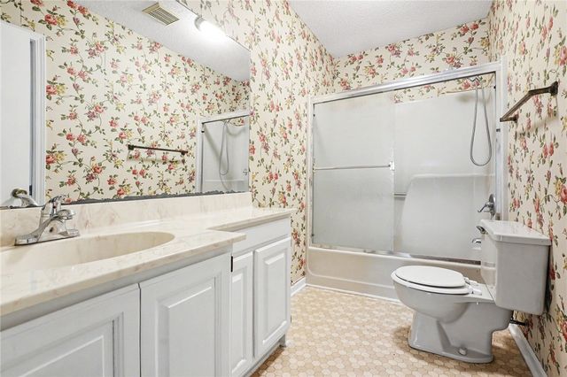 101 Fairway Oaks Lane E, Easley, SC 29642