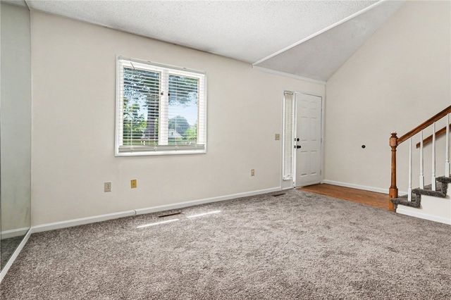 101 Fairway Oaks Lane E, Easley, SC 29642