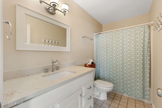 813 Fort Fisher Boulevard S, Kure Beach, NC 28449