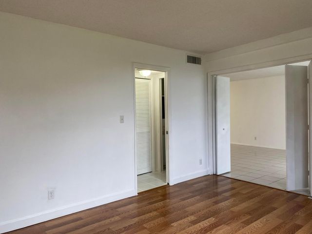 2751 S Palm Aire Drive 107, Pompano Beach, FL 33069