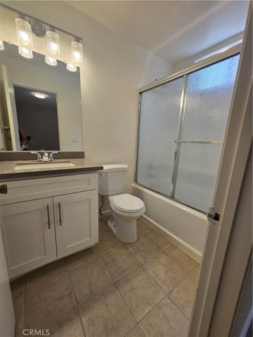 1010 E Maple 6, Glendale, CA 91205