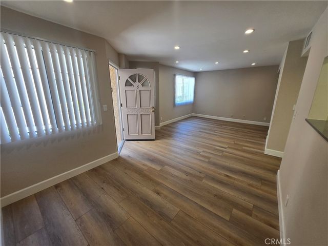 1010 E Maple 6, Glendale, CA 91205