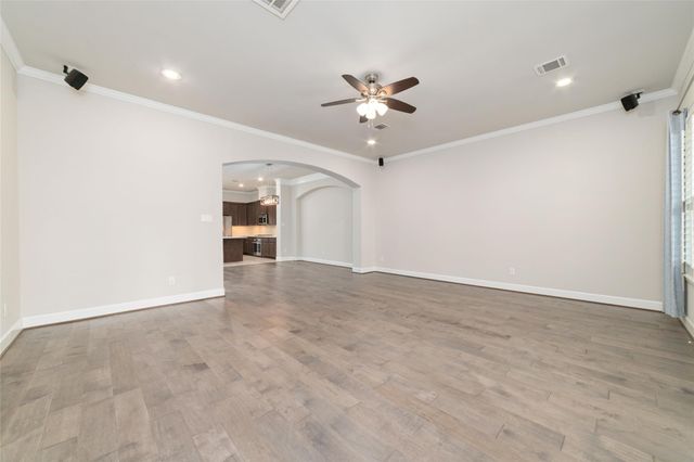 5020 Dickson Street, Houston, TX 77007