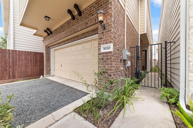 5020 Dickson Street, Houston, TX 77007