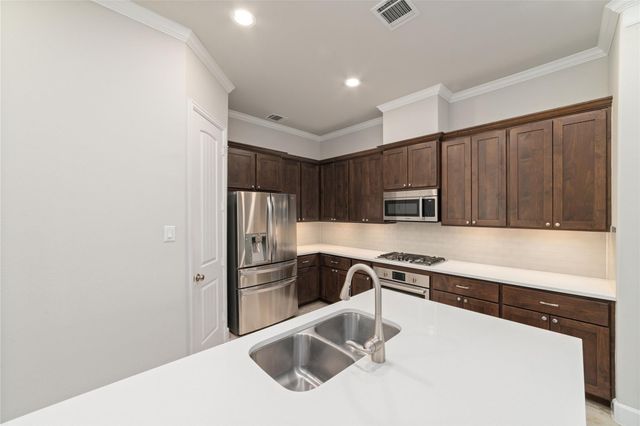 5020 Dickson Street, Houston, TX 77007