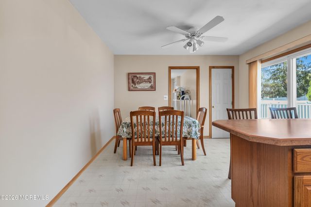 900 Cable Avenue, Beachwood, NJ 08722