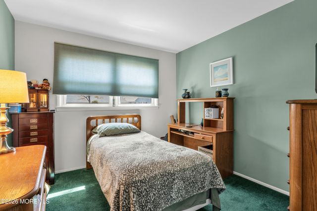 900 Cable Avenue, Beachwood, NJ 08722