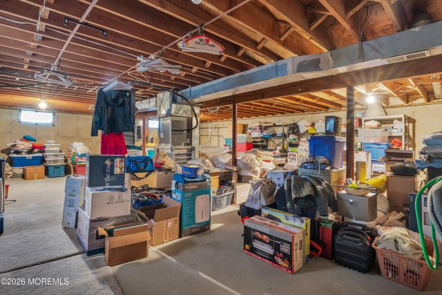 900 Cable Avenue, Beachwood, NJ 08722