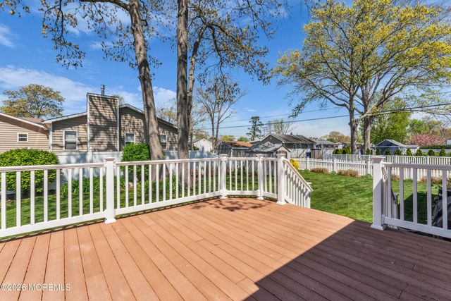 900 Cable Avenue, Beachwood, NJ 08722