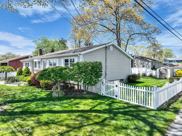 900 Cable Avenue, Beachwood, NJ 08722
