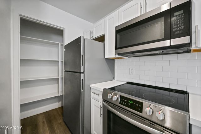 3065 N 67TH Avenue 215, Phoenix, AZ 85033