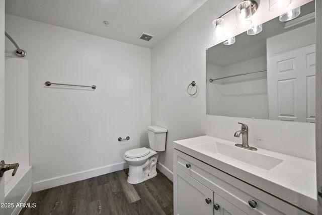 3065 N 67TH Avenue 215, Phoenix, AZ 85033