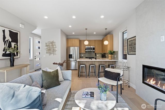 4114 NE 60th Street, Seattle, WA 98115