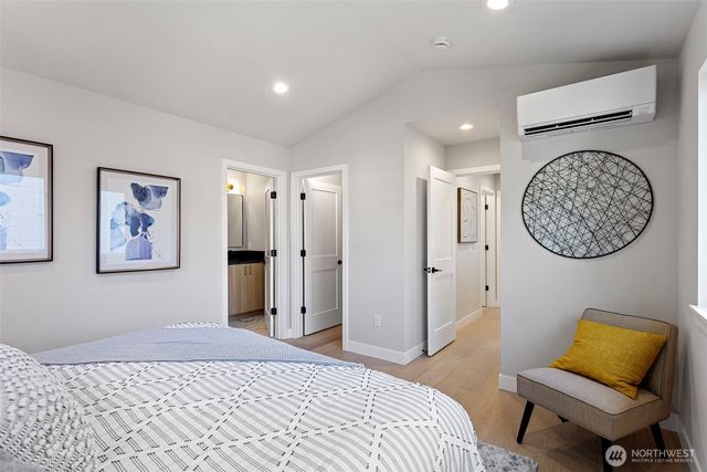4114 NE 60th Street, Seattle, WA 98115