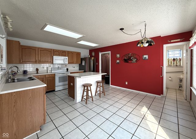 8802 Browns Valley Lane, Camby, IN 46113