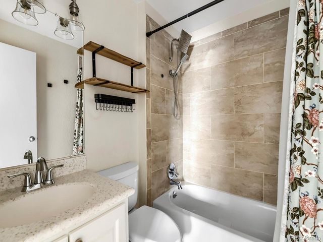 628 S Oswego Ct, Aurora, CO 80012