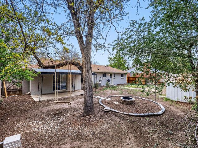 628 S Oswego Ct, Aurora, CO 80012