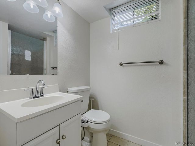 628 S Oswego Ct, Aurora, CO 80012