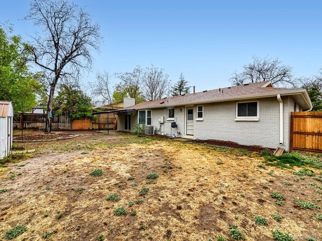 628 S Oswego Ct, Aurora, CO 80012