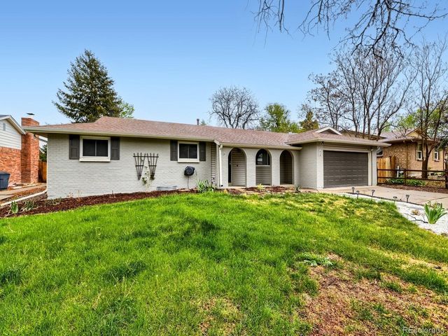 628 S Oswego Ct, Aurora, CO 80012