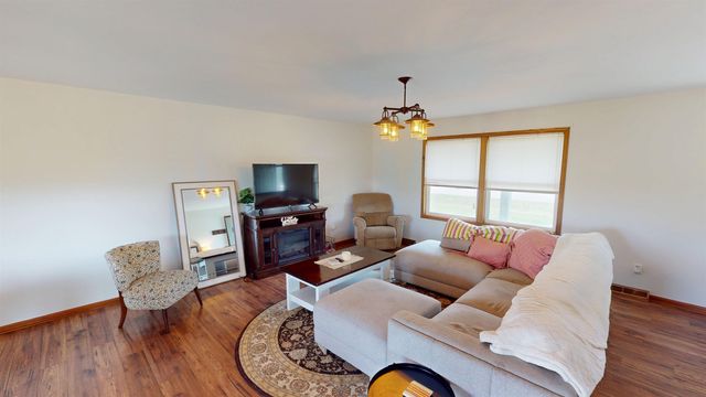 515 W 38th St, Wichita, KS 67204