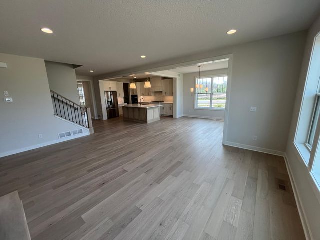 18300 104th Avenue N, Maple Grove, MN 55311