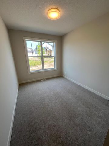 18300 104th Avenue N, Maple Grove, MN 55311