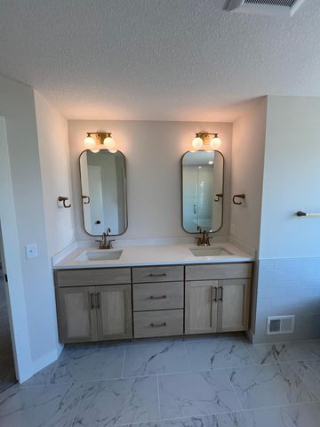18300 104th Avenue N, Maple Grove, MN 55311