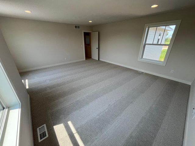 18300 104th Avenue N, Maple Grove, MN 55311