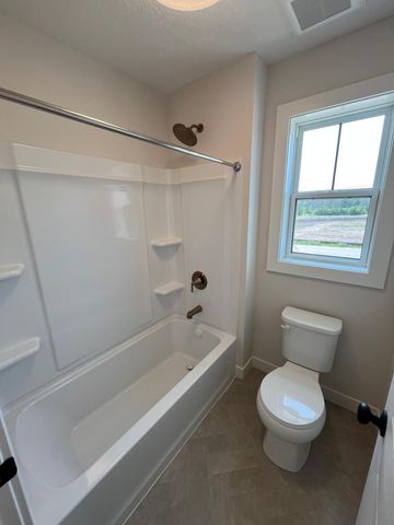 18300 104th Avenue N, Maple Grove, MN 55311