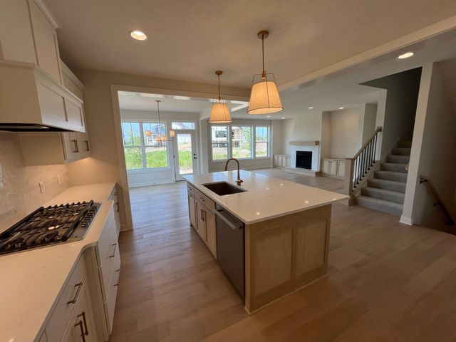 18300 104th Avenue N, Maple Grove, MN 55311