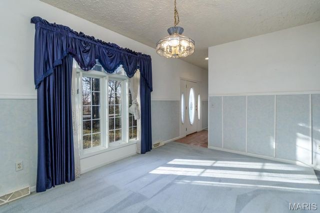 17145 Lemming Lane, St Robert, MO 65584