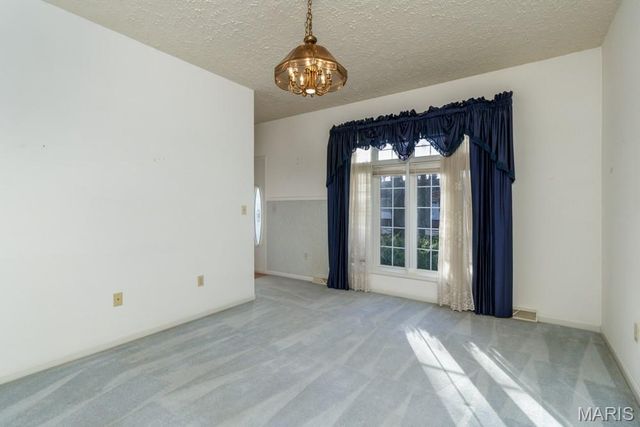 17145 Lemming Lane, St Robert, MO 65584