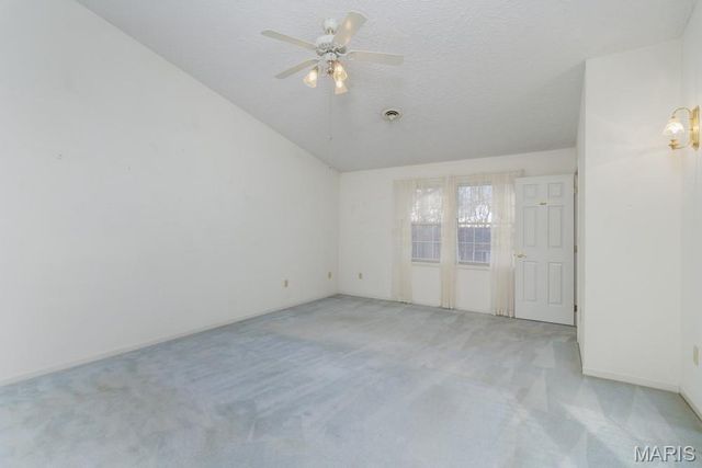 17145 Lemming Lane, St Robert, MO 65584