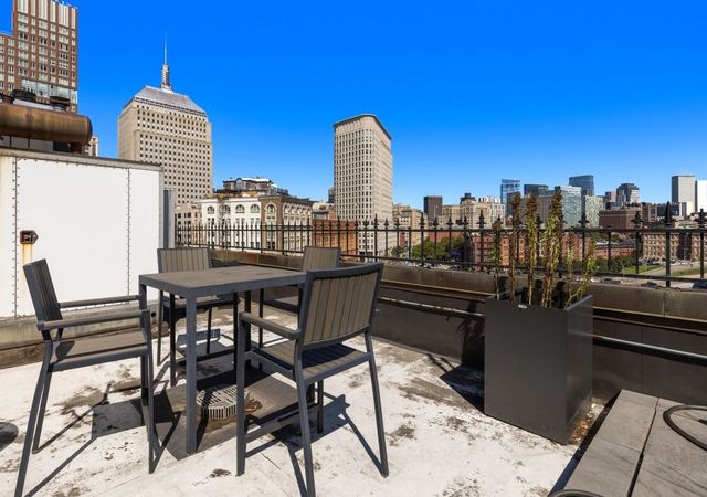 75 Clarendon St 607, Boston, MA 02116