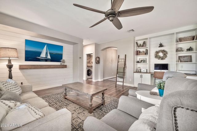 14162 W CHARTER OAK Road, Surprise, AZ 85379
