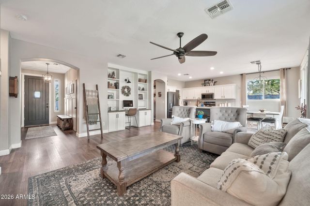 14162 W CHARTER OAK Road, Surprise, AZ 85379
