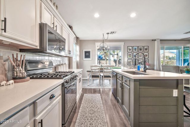 14162 W CHARTER OAK Road, Surprise, AZ 85379