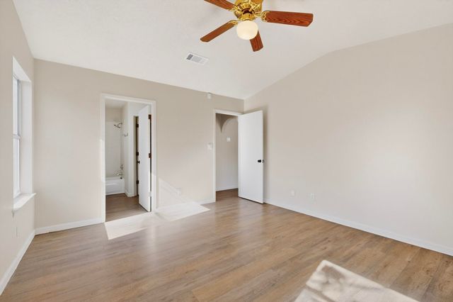 1712 Tierra Del Oso Drive NW, Albuquerque, NM 87120